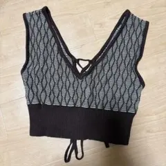 ニットベスト Vネック クロップド丈