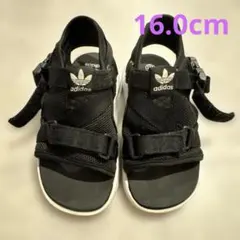 adidas ブラック サンダル