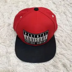 H&M赤キャップ