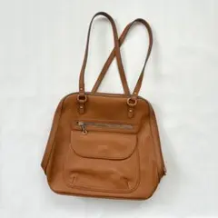 美品✨】モンテロッソ レザーリュック A4収納可 シボ革 大容量 カーキ 