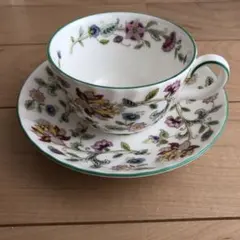 【中古品】花柄ティーカップとソーサーセット ミントン