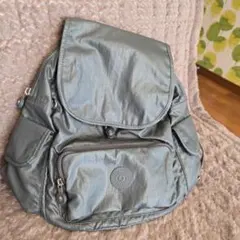 キプリング バックパック