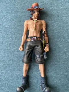 極美品　DX ワンピース エース フィギュア