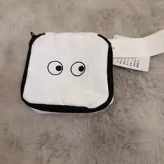UNIQLO ANYA HINDMARCH ミニスクエアポーチSMALL 新品のサムネイル