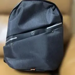 USBポート付き バックパック リュック 黒ぽいグレー
