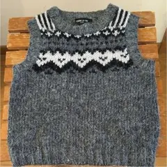 ニットベスト
