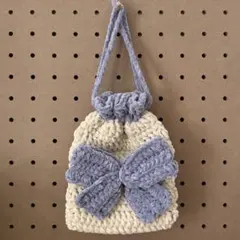 編み物　リボン付き　ミニ巾着ポーチ