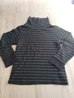 緑と黒のストライプ ハイネック長袖カットソー