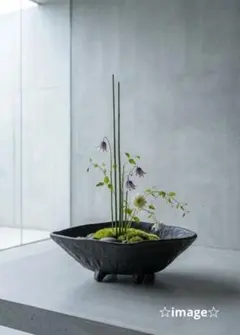 ■和モダン 舟形 足付き盆栽鉢｜黒陶のシックな佇まい 菊手水や花器に■