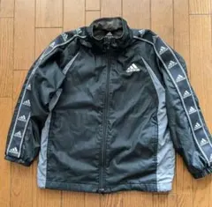 adidas 130cm ジャンパー