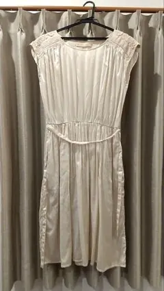 rukkilill ルッキリル リボン付 ワンピース ドレスのサムネイル