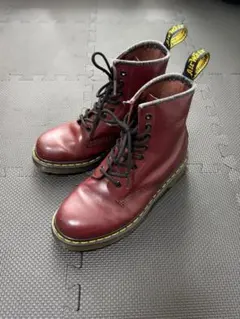 Dr. Martens 8ホール ブーツ ボルドーのサムネイル