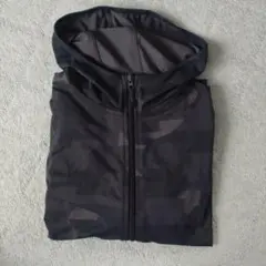 UNIQLO 迷彩柄 フード付きジャケット 150