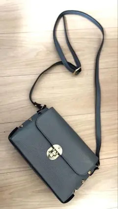 バンヤードストーム　ポシェット