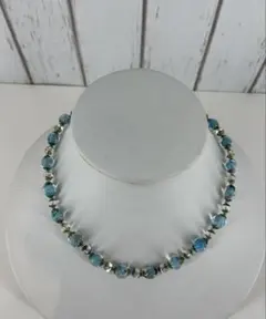 青いガラスビーズ ネックレス