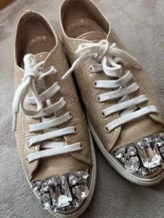 miu miu ビジュー スニーカー ベージュのサムネイル