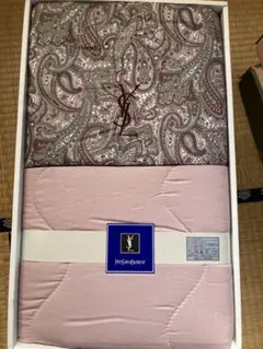 緊急値下げ！新品未使用品YSL 薄紫 花柄 羽毛肌掛け布団 緊急値下げ！新品未使用品YSL 薄紫 花柄 羽毛肌掛け布団 - メルカリ