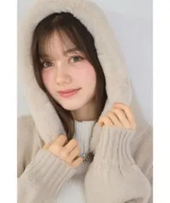 【新品未使用】tocco ファー付きニットパーカー