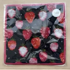 【新品未使用】フェイラータオルハンカチ ストロベリードット　ネイビー