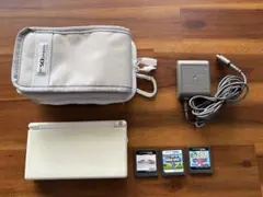 Nintendo DS Lite本体/ソフト3本付/動作確認済/充電器付/ペン無