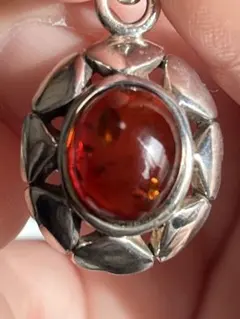 シルバー925 琥珀ペンダント