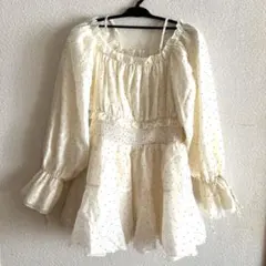 NICE CLAUPアイボリー フリル付きブラウス