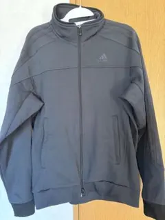 adidas トラックジャケット