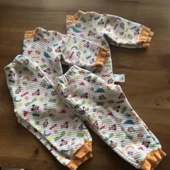 ユニクロ　パジャマ 100cm