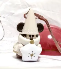 ディズニー クリスマス 2025 リルリンリン カプセルトイ 白×ベージュ