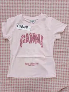 GANNI ピンク ロゴ Tシャツのサムネイル