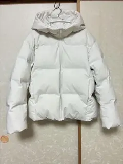 UNIQLO シームレスダウンパーカ　オフホワイト　469896 Mサイズ