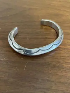 【Navajo / Sterling Tahe】　重量61g バングル