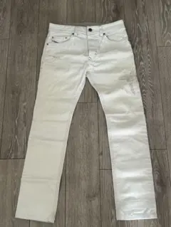 【DIESEL】ホワイトデニム THAVAR 28×30