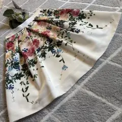 EPOCA THE SHOP 花柄フレアスカート ホワイトのサムネイル