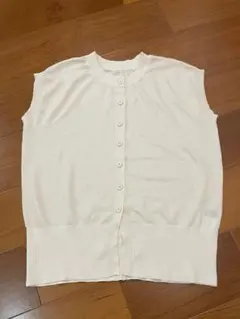 nano universe ナノユニバース ノースリーブニットセーター　オフ白