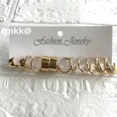 新品未使用　ゴールド　フープピアス　６点　ウェーブ　③