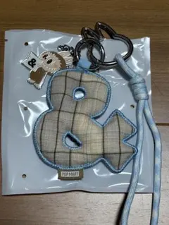 POPMART ラブブ イニシャル チャームPIN FOR LOVE 【&】