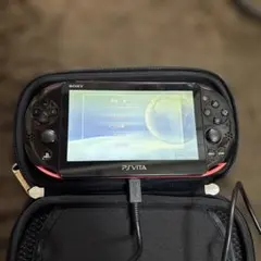 SONY PS Vita 2000本体 ブラック×レッド 8GBメモリーカード付
