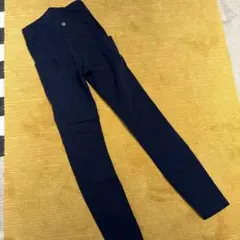 Lululemon ヨガパンツ ネイビー レディースサイズ2