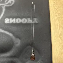 涙型ペンダントネックレス