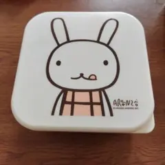 アランジアロンゾ ウサギイラストの電子レンジ対応タッパーボックス