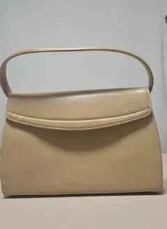 ungaro ベージュ レザーハンドバッグ