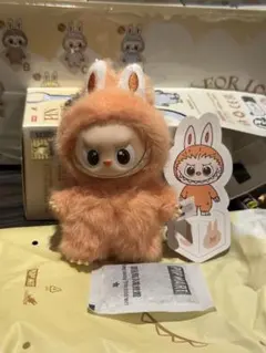 ポップマートのラブブpin for love イニシャル【J】