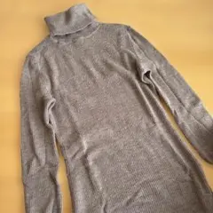 UNIQLO ウール100% タートルネックセーター　ブラウン　S