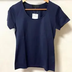 UNTITLED アンタイトル　丸首Tシャツ　未使用タグ付　畳みジワあり
