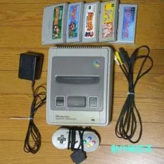 スーパーファミコン本体、コントローラx4、ACアダプタ、映像ケーブル