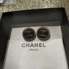 CHANEL ロゴ入りボタン ブラック・ゴールド2個セット　単品購入可能