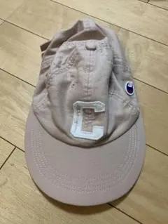Champion ベージュ C刺繍キャップ