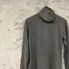 UNIQLO グレー 長袖トップス XL タートルネック レーヨン シンプル