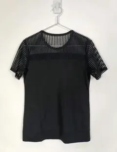 ISSEY MIYAKE me イッセイミヤケ　ハイネック　半袖T　カットソー イッセイミヤケISSEY MIYAKE ポリハイネック半袖セットアップ 白